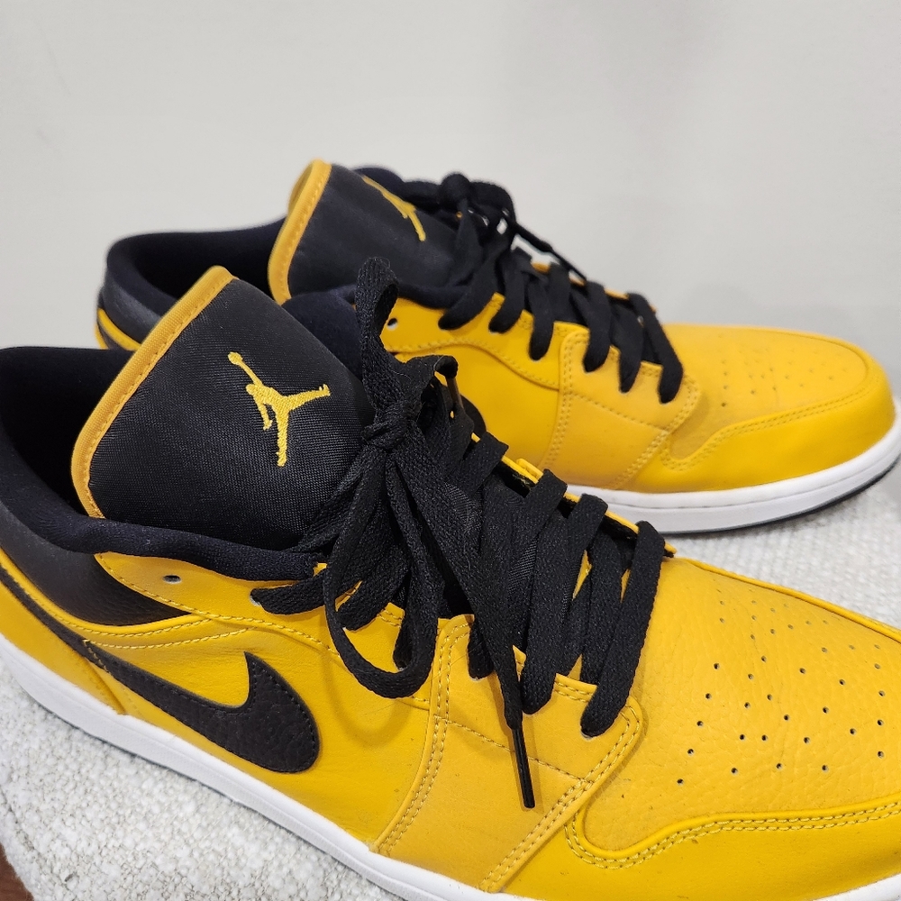 Jordan 1's Low